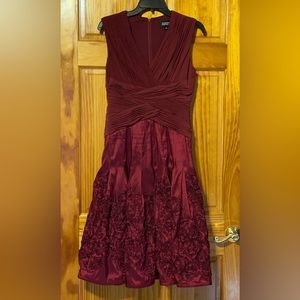 Adrianna Papell dress ABSOLUTELY Beautiful